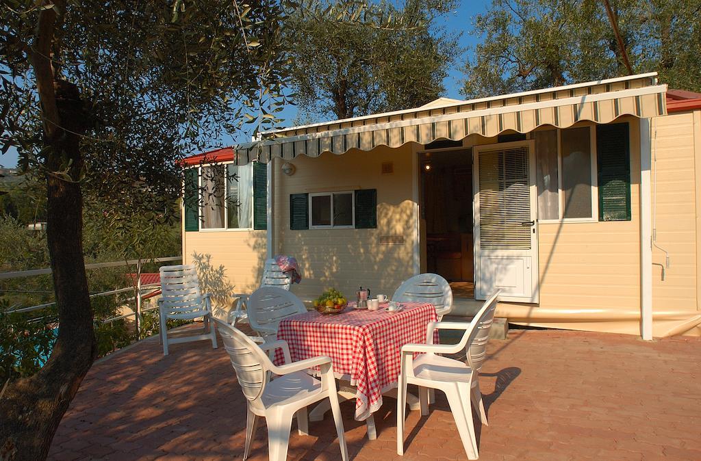 Camping Edy Diano Marina Ngoại thất bức ảnh